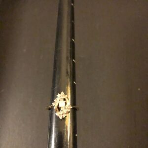 Elegant Gold and Silver Women's Ring